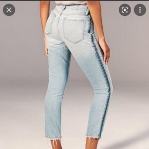 Sold out! Abercrombie Women’s Side Zipper High Rise jeans
